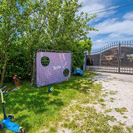 Apartman Summer Breeze Marcana